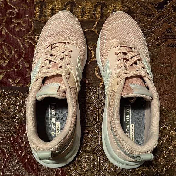 New Balance 009 - Picture 4 of 6